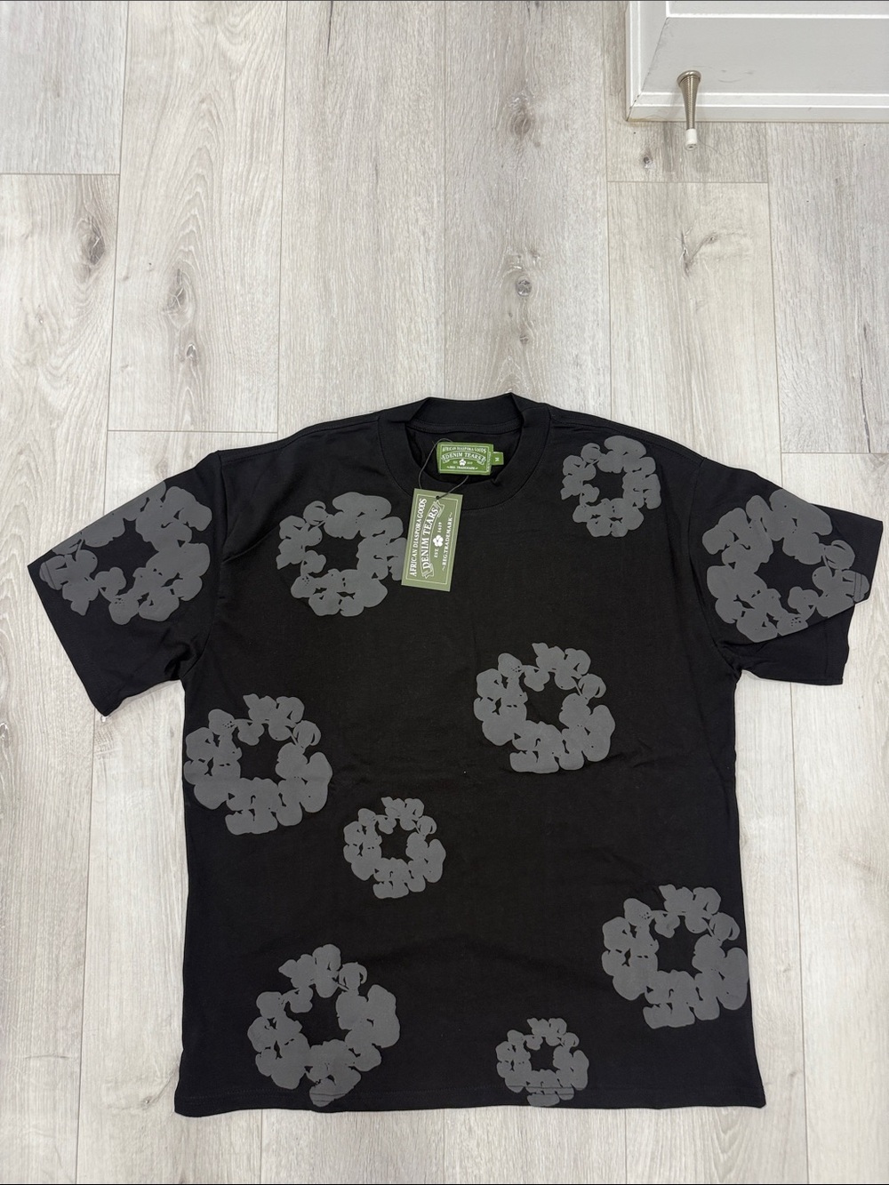Authentic Denim Tears t-Shirt & Short Pants✅